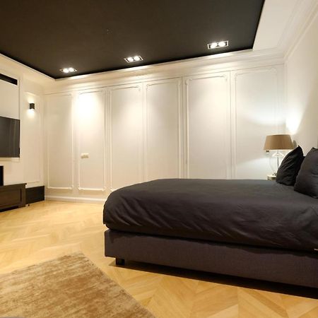 Suite La Duchesse Et Parking Prive Gratuit มงส์ ภายนอก รูปภาพ